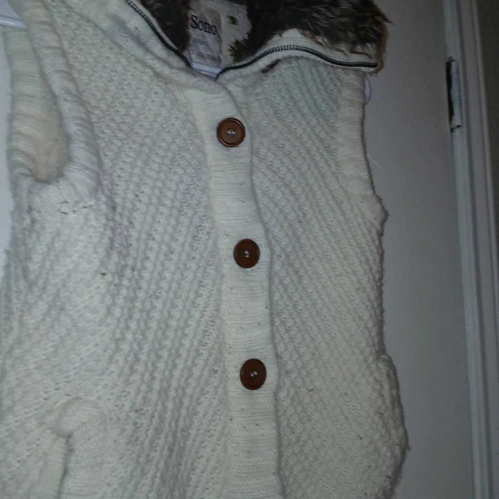 Sweater - Picture 2 of 3